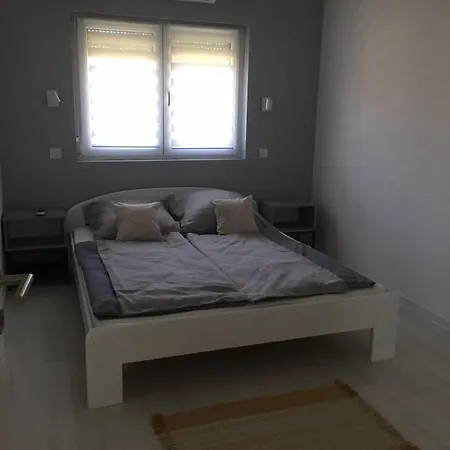 Lurkó Apartamento *