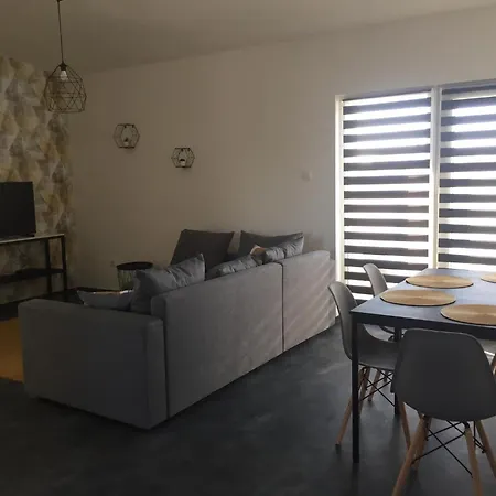 Apartament Lurko *